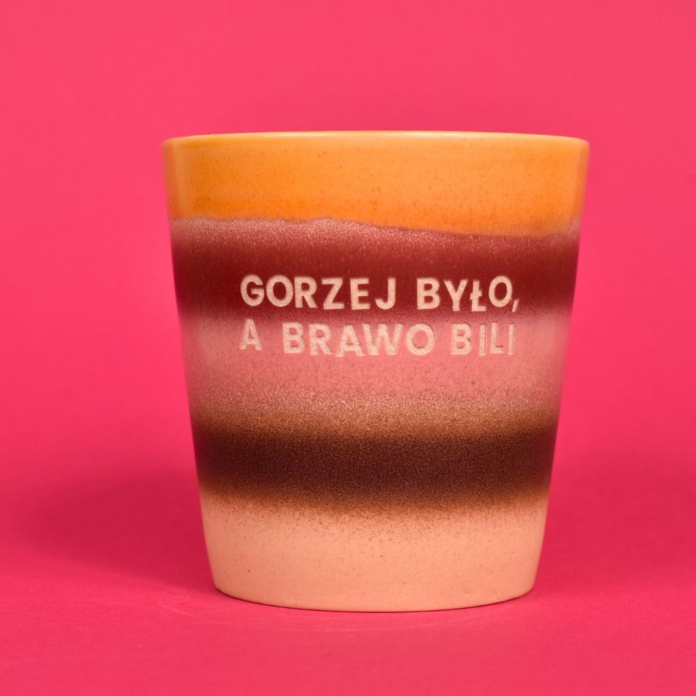 Świeca sojowa „Gorzej było, a brawo bili” (Roma)