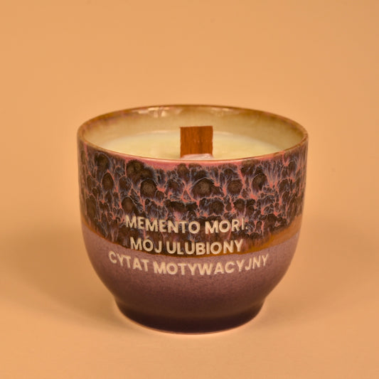 Świeca sojowa „Memento mori. Mój ulubiony cytat motywacyjny” (Bruno)