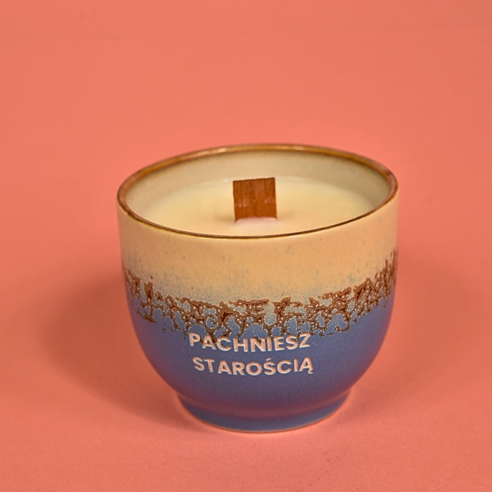 Świeca sojowa „Pachniesz starością” (Milo)
