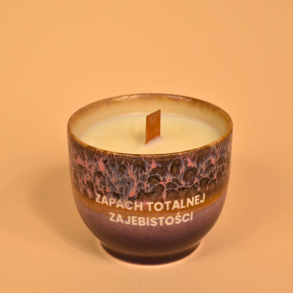 Świeca sojowa „Zapach totalnej zajebistości” (Bruno)